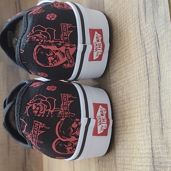 Van's Authentic Brand new in the box authentic. - Picture 6 of 11